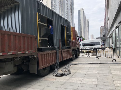 东源低温环境下，柴油发电机组电池充满电的具体时间受哪些因素影响？